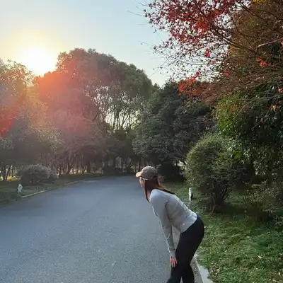 郑玲